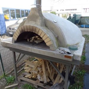 Forno a legna per pizza usato