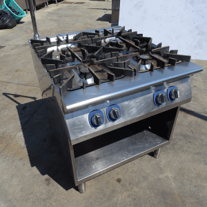 Cucina a 4 fuochi Elettrolux usata