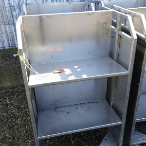 Porta vassoi in acciaio inox usato